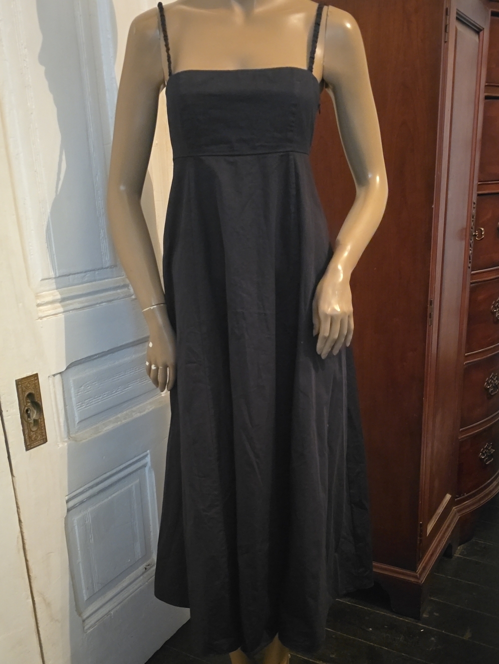 DISSH Black Spaghetti Strap Midi Goddess Dress